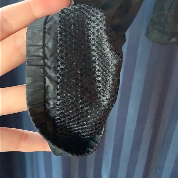 Volcom Running Jacket - Picture 4 of 7